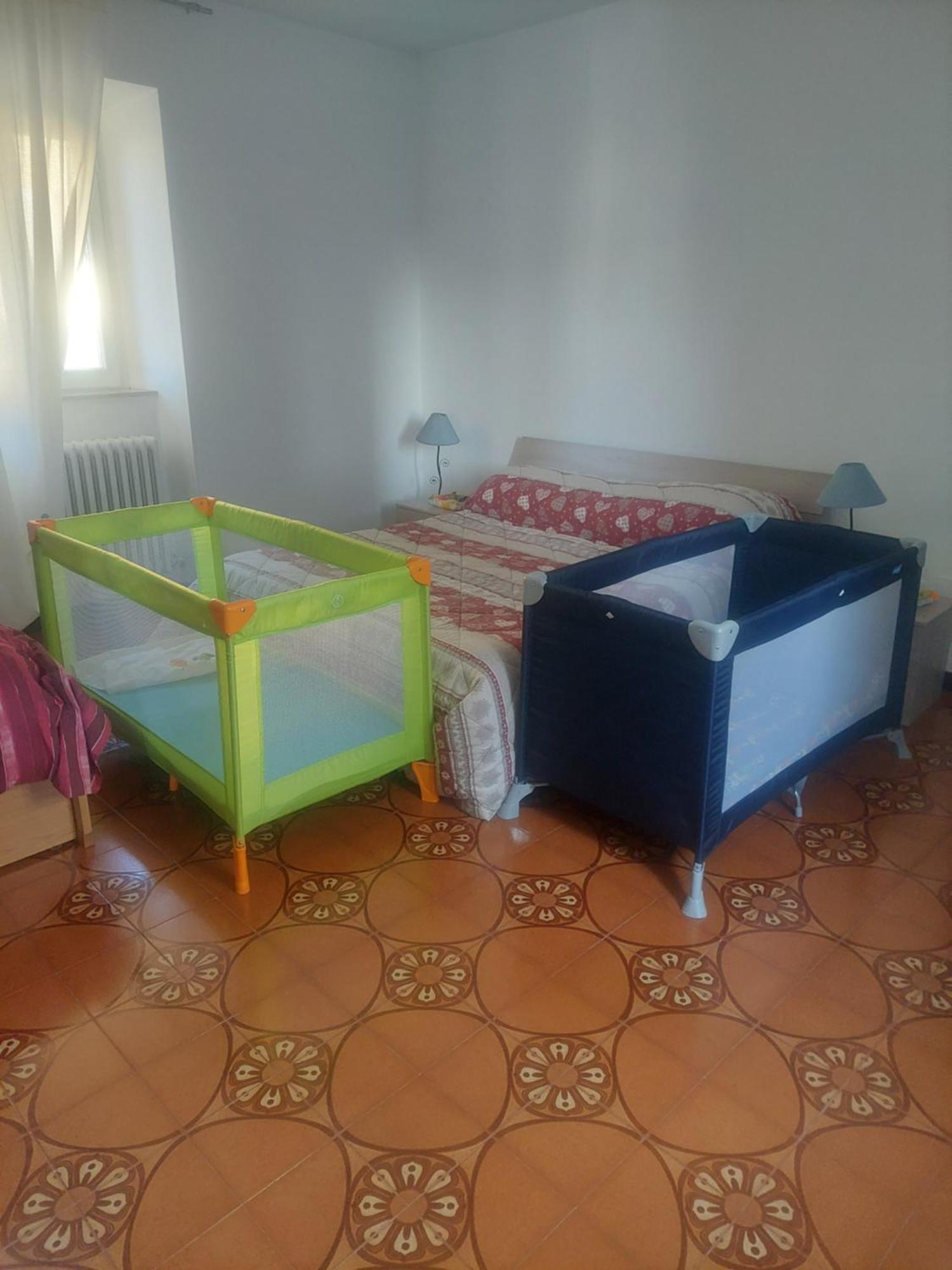 Villa Da Simona- Casa 4 Posti Letto + 4 Aggiuntivi Arona Exterior foto